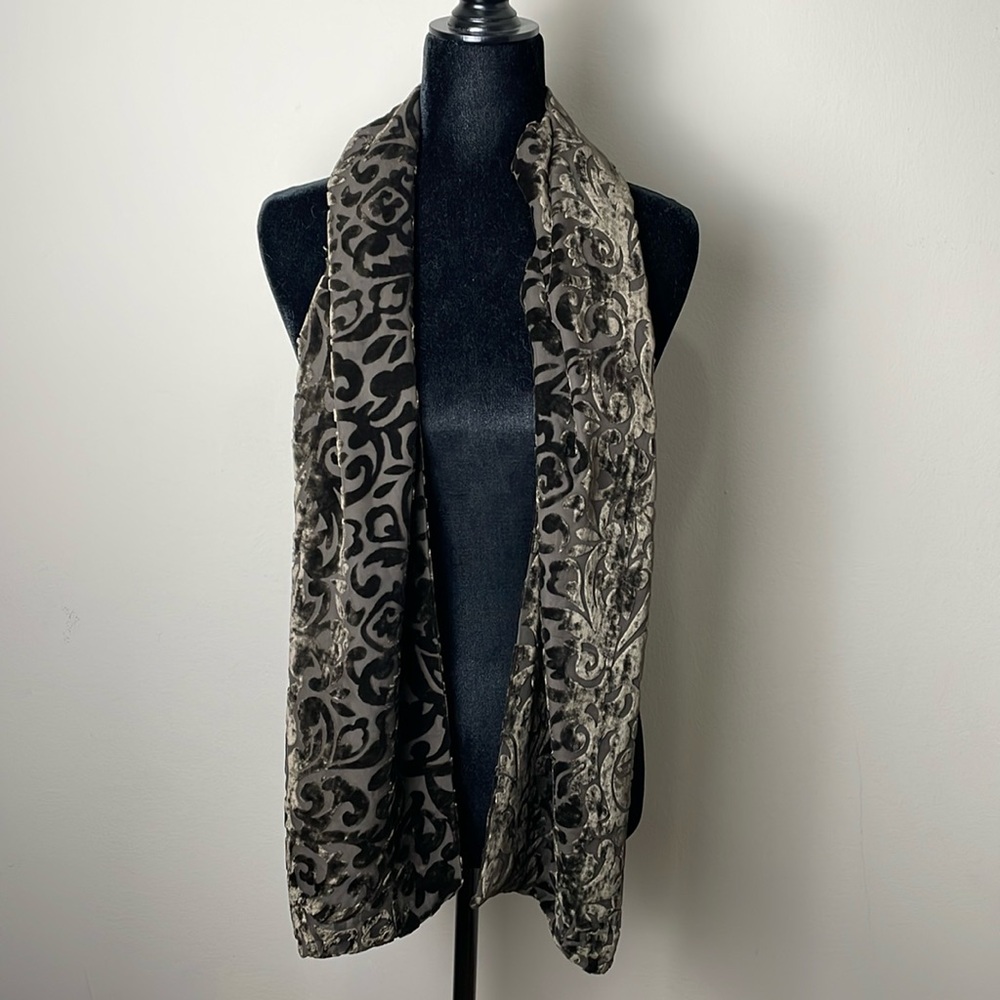 Vintage Summer Tompkins Scarf - Brand New Condition